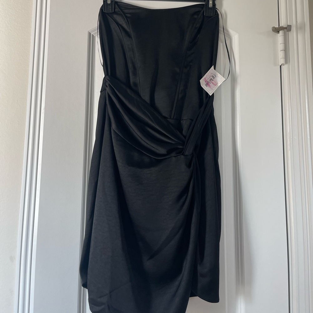 Super cute black strapless mini dress size medium NWT